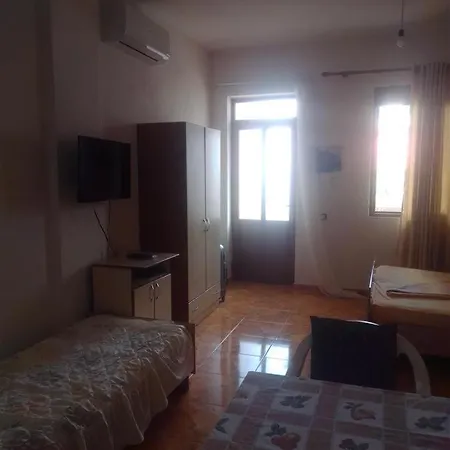 Entire 2007 Апартаменты *