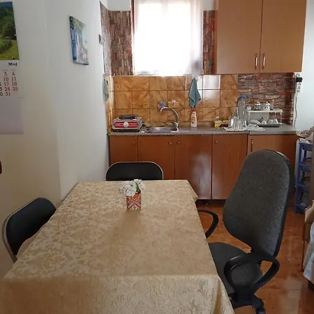 Entire 2007 Апартаменты *